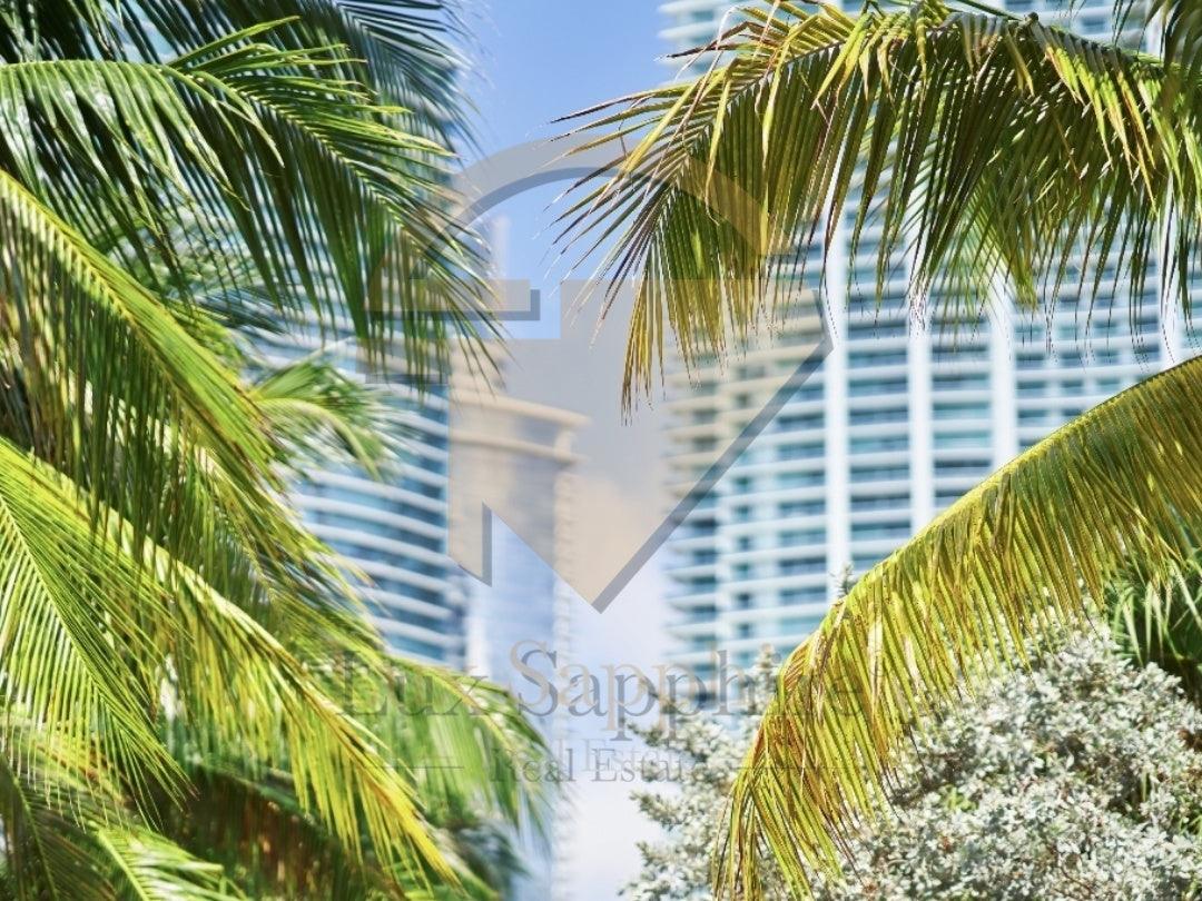 Miami, Florida, USA - Lux Sapphire - Real Estate